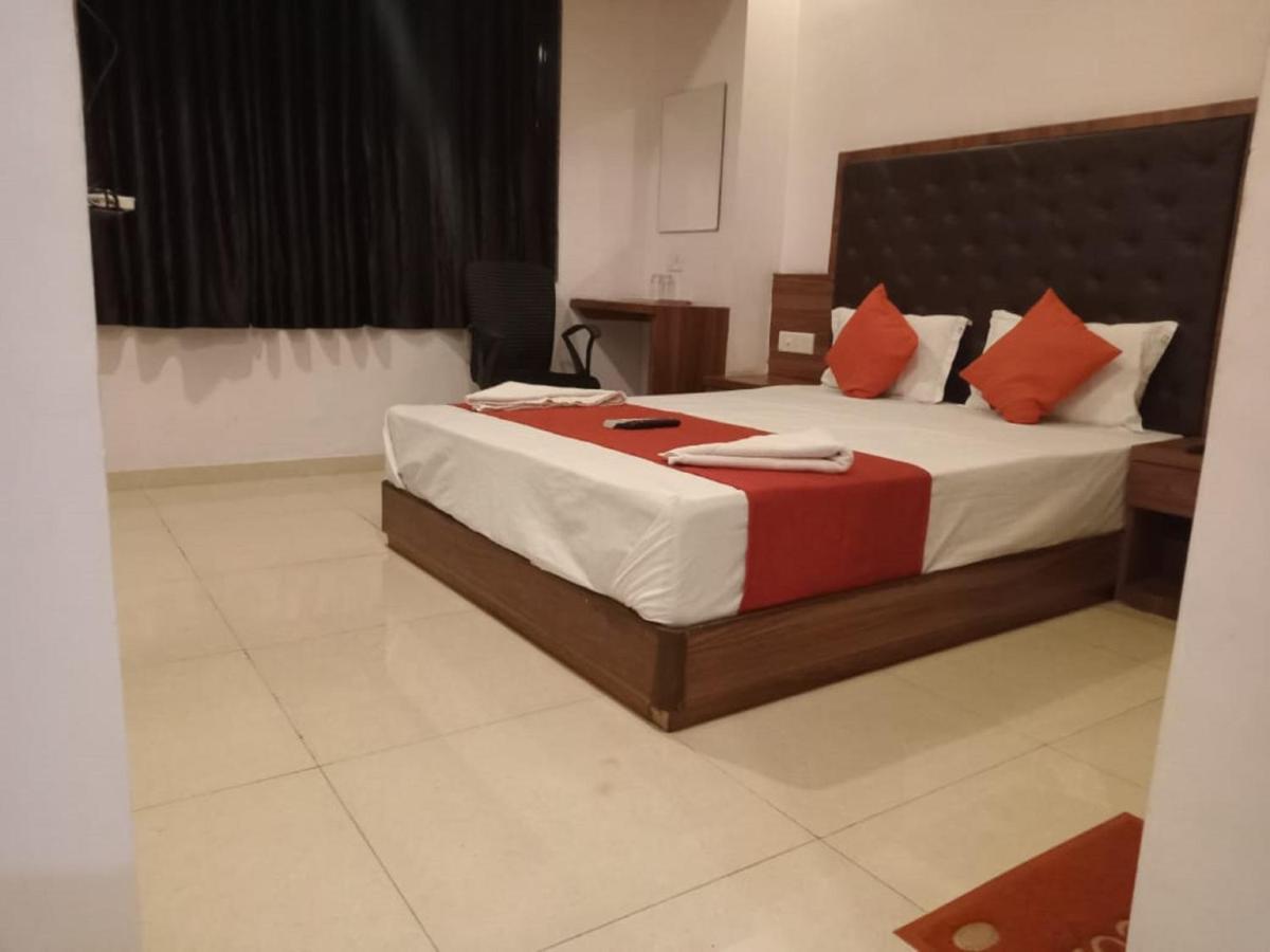 Hotel Sai Deep Lodging By Wb Inn Navi Mumbai Exterior photo